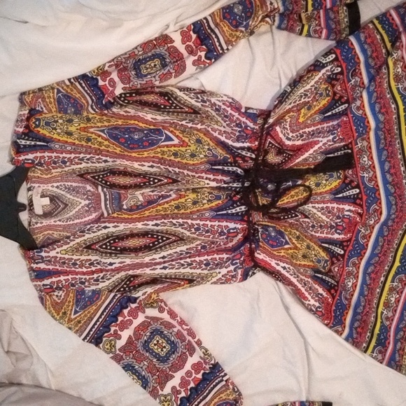 Romper - Picture 3 of 4